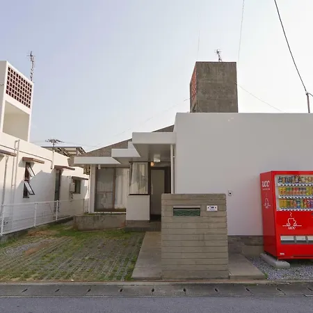Pine House In Araha Villa Chatan Exterior photo